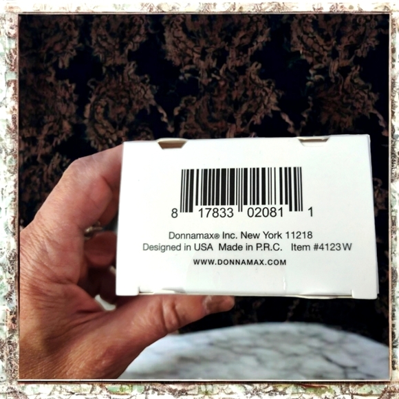 REVELE Exfoliating & Cleansing Brush - Picture 4 of 5